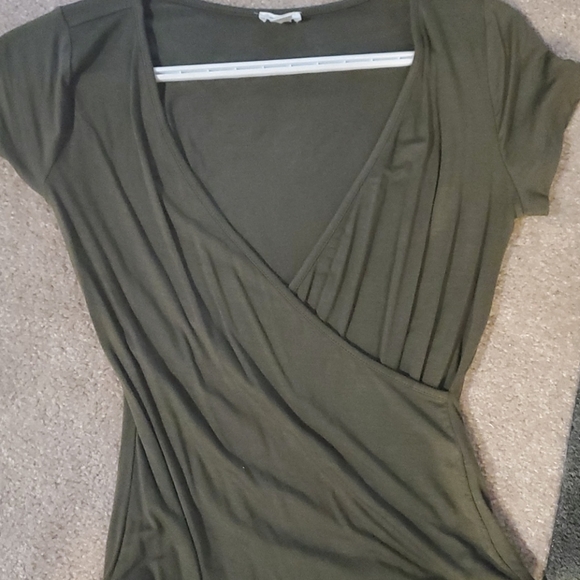 T shirt style bodysuit - Picture 2 of 3